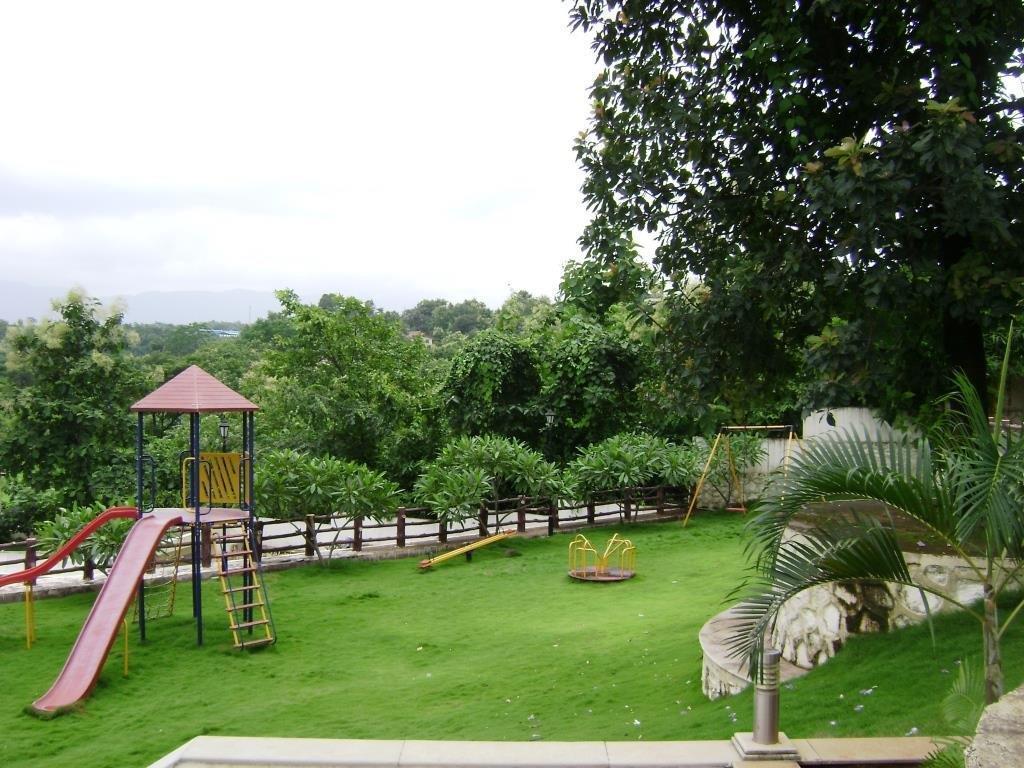 Sparsh Resort & Chalet Kalamb  Екстериор снимка